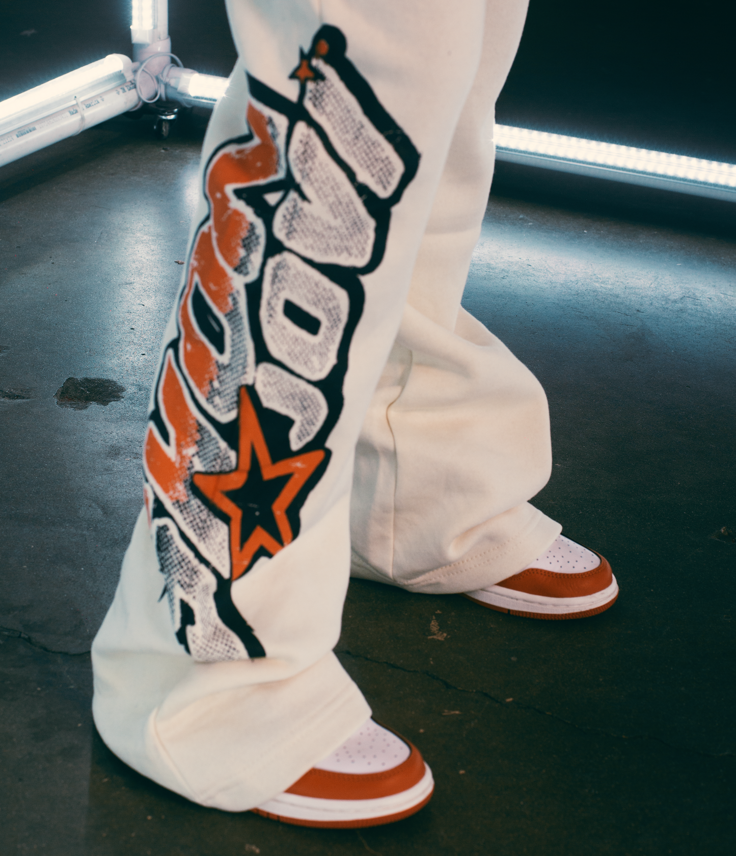 Shon Jovi Stacked Sweatpant (Cream)